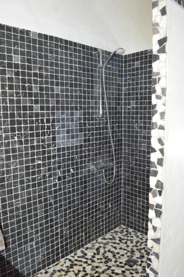 Ferme De Palumiane - Chambres Climatisees Visan Ngoại thất bức ảnh